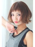 外ハネ無造作カール×フレンチボブ×イヤリングカラー
