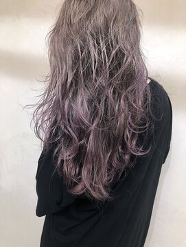 ヌイ 横浜(nui) パープルグレージュ毛先パーマことりベージュウォーターフォール