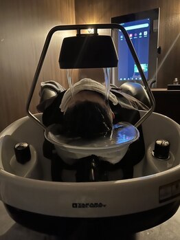 シャノ(siano)の写真/【名古屋/完全個室/メンズ】SNSで話題の”頭浸浴”心地よい水流音に包まれながら掛け流しの湯に浸る新感覚