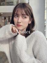 グレーベージュ大人ミディアムレイヤーカットシースルーバング