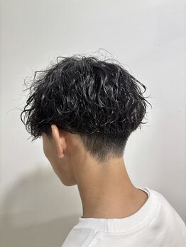 ハロ 蕨(HALO)の写真/《カット+頭皮マッサージ+眉カット¥5940》"清潔感×トレンド感"で、好印象なメンズスタイルを叶える★