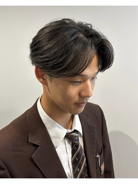 シェール(CHER) ニュアンスセンターパート　センターパート　ニュアンスパーマ