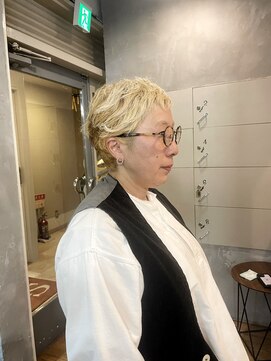 ブロンドベリーショート／ミセスベリーショート