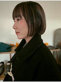 ボブとアンブレラ カラーで個性的に！前髪あり 顎ラインボブ