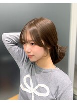シェス 梅田茶屋町(shes) 顔周りカット×ベージュカラー/アリサ
