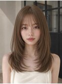 ミルクティーベージュミディアムヘアラベンダーカラー薄め前髪◎