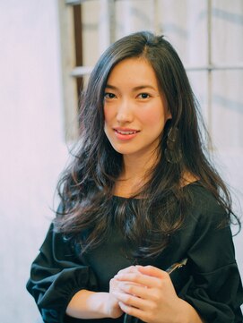 フェティッシュ(fetish) ふわっと黒髪ロング