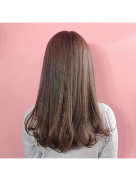 イル(iLu.) ミルクティグレージュ