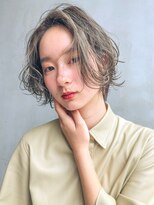 アイティー バイ アルバム 浦和店(IT by ALBUM)&nbsp;ショートボブ_ショートパーマホワイトアッシュ_28242