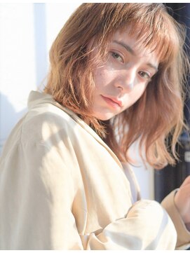 エールバイボヌール(Ere by Bonheur) オン眉ショートバング&くせ毛風エアリーミディ