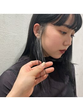リーアジット(Ly a jitto) 暗めオリーブインナーカラー