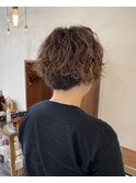 ショートくるくるヘア