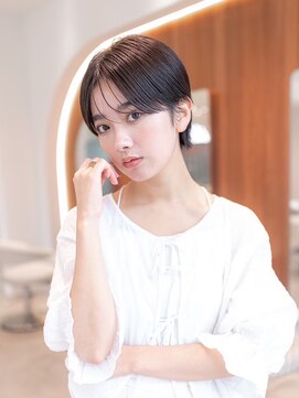 イオ 本厚木(io) 20代30代大人かわいいベリーショートイメチェンアッシュブラック