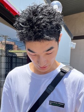 アイズ 海老名(AIZU) スパイキーショート メンズカット くせ毛ショート 眉毛 理容室