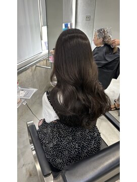 ラック(LUCK) レイヤーぱっつん前髪ステップボーンカットシルキー船橋/韓国