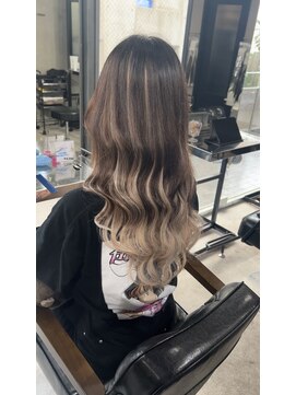 ラヴィキョート(Lavy kyoto) 大人可愛い20代30代40代エクステインナーカラー小顔レイヤー