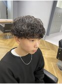 波巻きツイストスパイラルパーマツーブロック刈り上げ