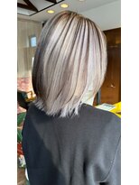 リン(Lin.)&nbsp;【ホワイトベージュ】山下泰世