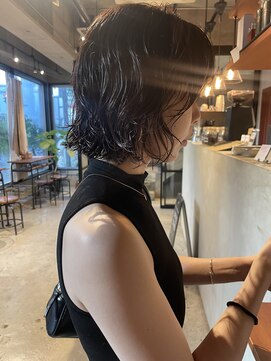 メゾンアミリ(Maison AmiLi) デザインカラー/オリーブベージュ/ウエットヘア【千葉／パーマ】