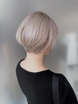 ユニ バイ マグ 長野店(Uni.by Mag) 透明感抜群♪ダブルカラーケアブリーチホワイトベージュ