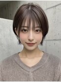 アッシュブラウンフェイスレイヤーくびれボブ