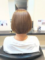 アミ(Ammi)&nbsp;ショートボブ×ヘーゼルベージュ