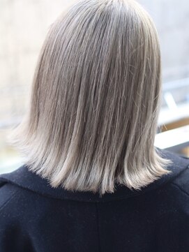 シィーム(cime) #韓国 #前髪 #くびれ #イヤリングカラー #イメチェン