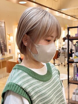 ヨハ ヘア パートナー(YOHA hair PARTNER) ◎ミルクティーカラー◎ハイトーンショート @shoki_yoha