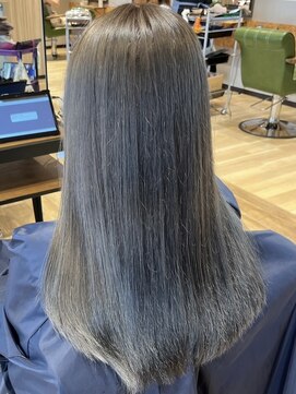 トイロ(toiro*) 艶髪ストレート