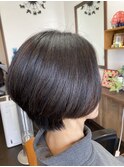 ショートボブ