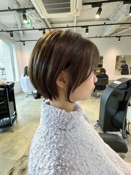 ビブ(VIV) 20代30代40代大人美人丸みショートボブ白髪ぼかしハイライト川崎