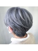 綺麗なグレイヘアを育てる