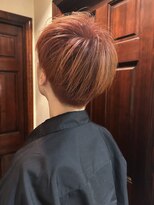 フランジェッタヘアー(Frangetta hair)&nbsp;刈り上げショート×アプリコットオレンジ♪担当内城
