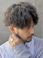 フィフス 大分(fifth)&nbsp;大分波巻きスパイラルパーマメンズカット刈り上げセンターパート