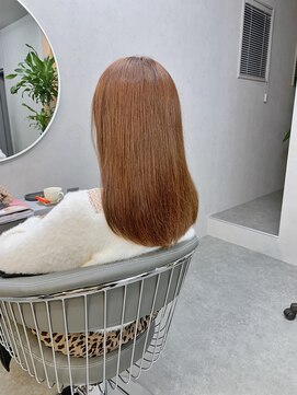 【柔らか丸みカットxピンクページュカラー】