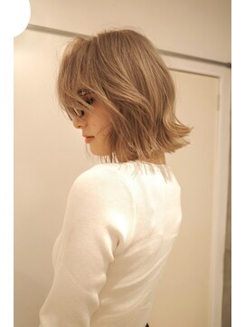 オンリー(ONLY.) ブリーチ/ベージュカラー