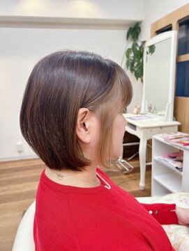 ルーチェソリーソ(Lucesorriso) インナーカラーボブ