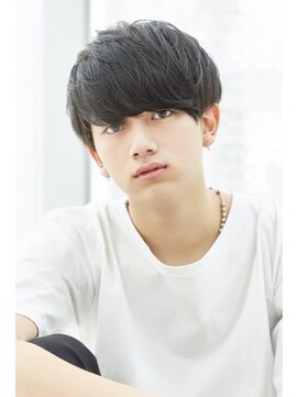 ミチオ ノザワ ヘアサロン ギンザ(Michio Nozawa HAIR SALON Ginza) 無造作ショート 刈り上げネープレス【瀧上丈司】