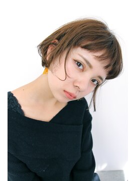ララカ(Laraca) 前髪短め☆アンニュイショートボブ
