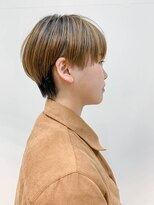 テトヘアー(teto hair) short(マッシュショート、グラデーションカラー、ブロンド)