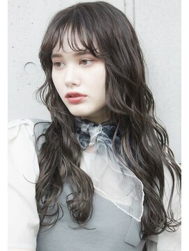 アンサム 三軒茶屋(UNSOME) アッシュベースにハイライト☆外国人風カラー☆アッシュ