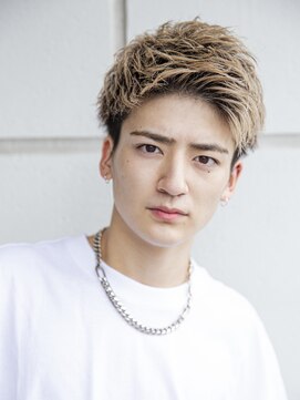 アイヴィー(IVY) 小久保styleシルバーグレーグレイアッシュツーブロック刈り上げ