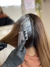 引っかかりが少なく滑らかに塗布していきます。