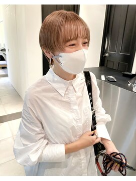 シータ(sheta) 【表参道sheta/中澤】ハイトーンペールベージュくびれショート