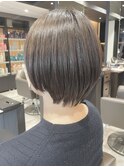 ショートボブ×アッシュブラウン