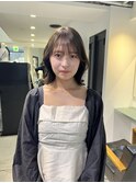 くびれレイヤー　外ハネボブ　ニュアンスカラー