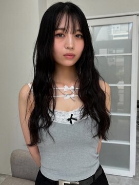 イミュ(IMMU) ストレートアイロンで作るウェーブヘア