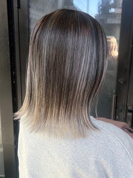 ミル(1001 mille) ハイライトカラー/イルミナカラー/カラー/ベージュカラー