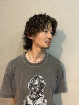 ロア ファーストクラス(LORE.first class)の写真/【20時まで営業】信頼できるマンツーマン施術で理想のスタイルへ◇仕上げまで1人のスタイリストが担当♪