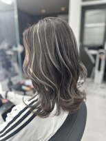 アルドーレフィエロ シンサイバシ(Ardore fiero shinsaibashi)&nbsp;コントラスト極ハイライト☆グレーベージュ☆20代30代40代